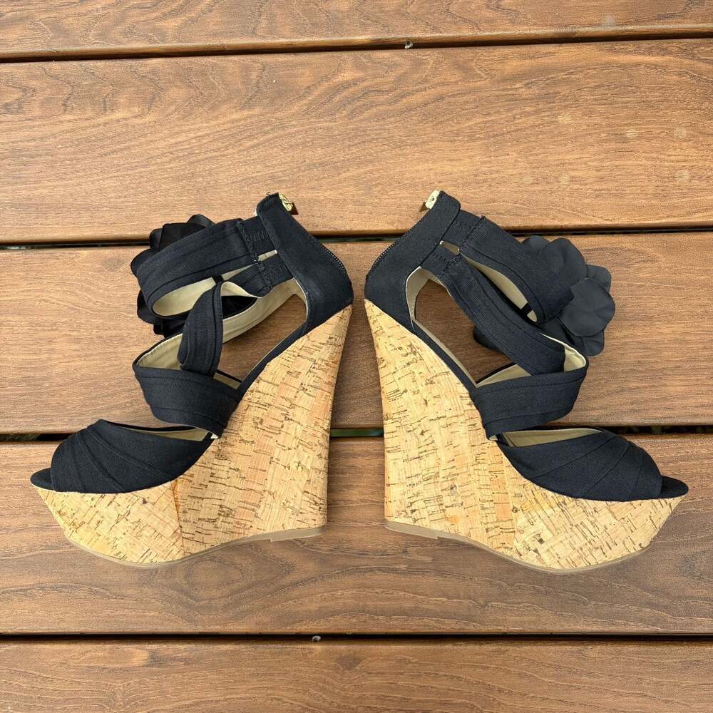 New JustFab Agnese Black Fabric Platform Wedge Sandals - Floral Accents Size 8.5 - Picture 3 of 9